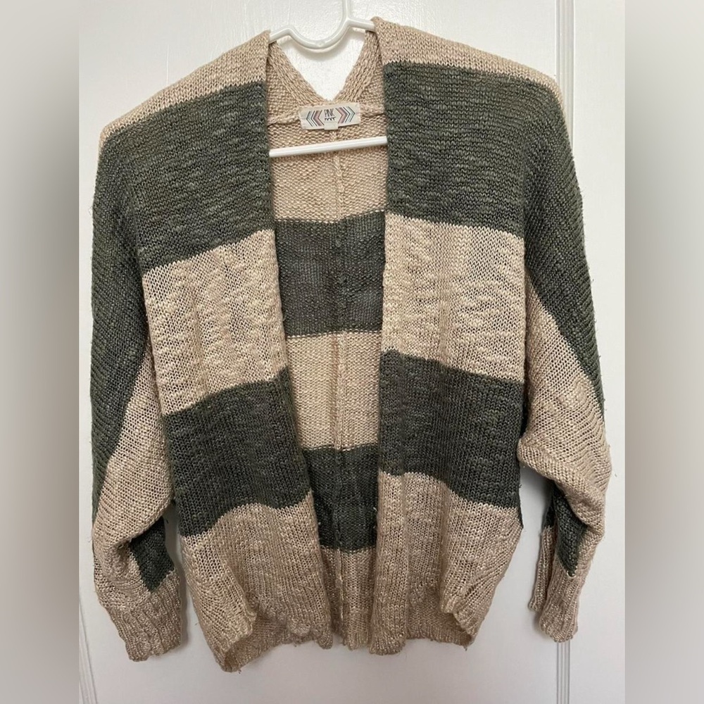 Vintage Pink Rose Oversized Sweater in Green and Tan Colorblock